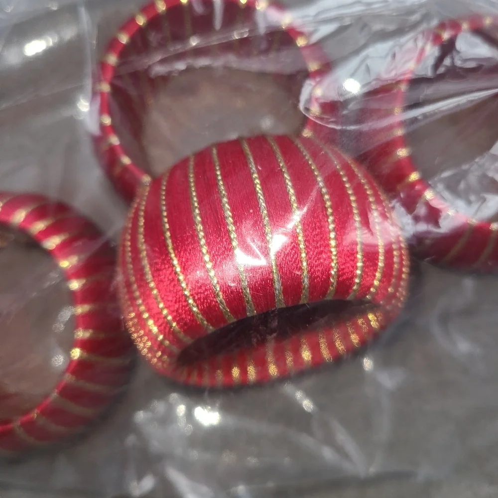4 ring napkin holders HOLIDAY red and‎ gold striped BEAUTIFUL